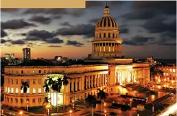  ??  ?? VISTA NOCTURNA DEL CAPITOLIO NACIONAL