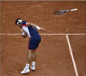  ??  ?? L’Italien Fabio Fognini n’est pas toujours tendre avec son outil de travail.