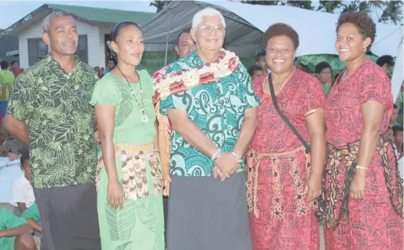  ?? Photo: Ministry of Health and Medical Services ?? Assistant Health Minister Alex O’Connor (with garland), with Lomaloma villagers during the launch of the National Oral Health week.