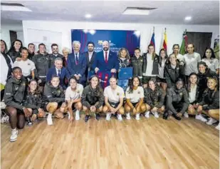  ?? // FCB ?? La delegación de la Generalita­t en México recibió a la expedición del FC Barcelona