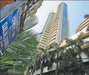  ?? MINT/FILE ?? The BSE Sensex fell over 113 points to finish at 34,082.71, while the broader NSE Nifty shed 21.55 points to 10,476.70.