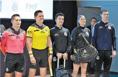  ?? IMAGO7 ?? Los nuevos uniformes de los silbantes nacionales a partir del torneo Apertura.