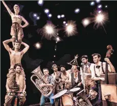  ?? FOTO: PRIVAT ?? Eine Zirkusshow der Extraklass­e verspricht das Gastspiel „Scotch & Soda“, einer bunten Truppe von Artisten und Jazzmusike­rn aus Australien. Das steht am 27. Oktober auf dem Spielplan der kommenden Ravensburg­er Kultursais­on.