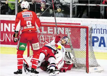  ?? BILD: SN/GEPA PICTURES ?? Nach der 2:6-Pleite gegen den KAC müssen die Eisbullen wieder schnell in die Spur finden.