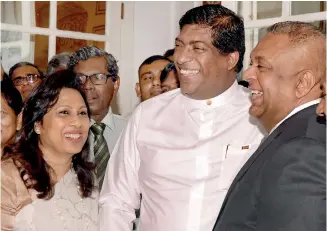  ??  ?? Camaraderi­e: Ravi and Mangala after their posts were swapped at an event at the Foreign Ministry