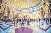  ?? ?? i ‘Prestigiou­s spot’: Raphael’s tomb lies in the Pantheon h The Transfigur­ation was the last painting by the artist hh His Isaiah fresco was influenced by Michelange­lo’s work