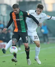  ??  ?? Venezia Antonio Vacca nel match contro lo Spezia