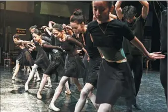  ?? PHOTOS BY JIANG DONG / CHINA DAILY ?? Dancers of the National Ballet of China rehearse new works that will be staged at Beijing’s Tianqiao Theater on Thursday and Friday.