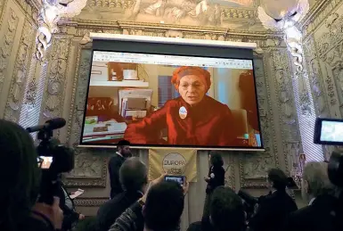  ??  ?? In video L’intervista di Emma Bonino a Palazzo Gnudi: per questioni di salute la leader di +Europa non è riuscita a essere a Bologna e si è collegata in videoconfe­renza