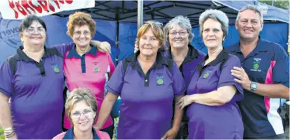  ??  ?? Manning the SAVF pancake stall at Saturday’s CANSA Relay for Life were Marietjie Morkel, Irene Wessels, Anita Wulff, Louisia Erasmus, Nellie Preiss, Johan du Plessis and Hannelie du Plessis (front)