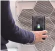  ?? ROBERT HANASHIRO, USA TODAY ?? The start-up uBeam’s wireless charging technology has come head to head with skeptics.