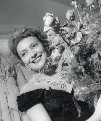  ??  ?? Memoria Nilla Pizzi, nata a Sant’Agata Bolognese nel 1919, vinse le prime due edizioni, nel 1951 e 1952