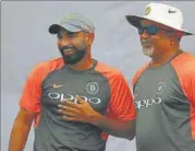  ?? AFP FILE ?? Bowling coach Bharat Arun (right) says the current pace attack is one of the best India has ever had.