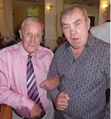  ??  ?? UNSUNG HERO: Brighton EBA’S Ernie Price [left] stands alongside former world middleweig­ht champion, Alan Minter