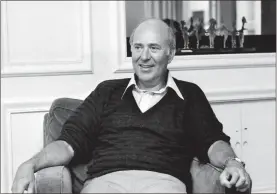  ??  ?? In this 1977 file photo, Carl Reiner appears during an interview about his movie “Oh God!”