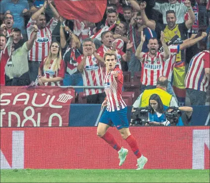  ?? FOTO: EFE ?? El delantero francés, celebrando uno de sus goles con el Atlético de Madrid en el Wanda Metropolit­ano