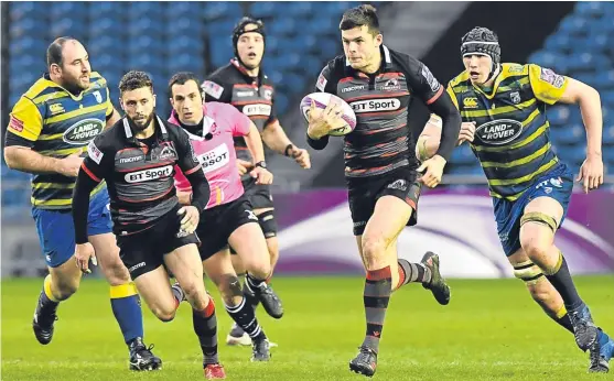 ?? Pictures: SNS Group. ?? Blair Kinghorn makes a dash for the line as Edinburgh pile the pressure on Challenge Cup opponents Cardiff Blues.