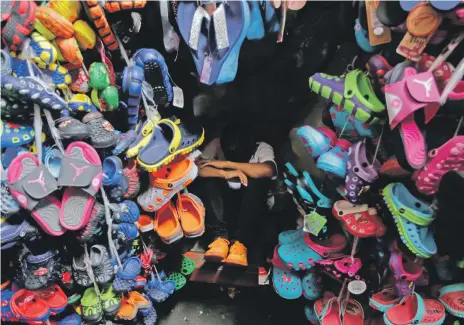  ??  ?? A stall at the Mercado Oriental market in Nicaragua’s capital, Managua. A national political crisis is affecting sales