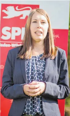  ?? FOTO: DPA ?? Luisa Boos war die Wunschkand­idatin der neuen SPD-Landeschef­in Leni Breymaier als Generalsek­retärin. Eine Personalie, gegen die manch einer in der Partei Vorbehalte hatte.