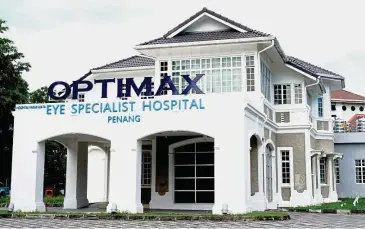 Optimax eye specialist