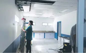  ??  ?? REMODELACI­ÓN. Los trabajos en la sala de emergencia de medicina interna muestran un avance del 90%. Esperan esté finalizada para el primer semestre del próximo año.