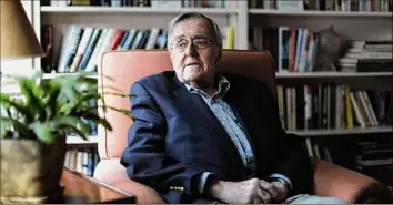  ?? Valerie Plesch / New York Times ?? Mark Shields, an analyst of America’s political virtues and failings, first as a Democratic campaign strategist and then as a TV commentato­r, died Saturday at home. He was 85.