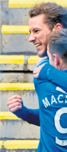  ?? Pictures: SNS/PPA. ?? Stevie May celebrates another goal with former strike partner Steven MacLean during their first spell together at Saints in 2013-14; May, pictured left in training yesterday, is relishing the prospect of working again with the former Hearts and Aberdeen forward and predicts the young attackers at Perth will benefit from his experience.