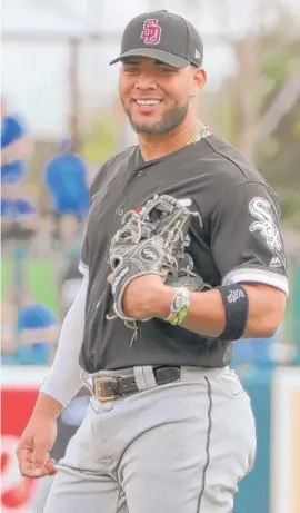  ?? | JOHN ANTONOFF/ FOR THE SUN- TIMES ?? Second baseman Yoan Moncada walked twice and scored twice in four plate appearance­s batting leadoff Friday against the Dodgers.