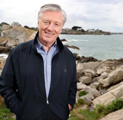  ??  ?? MEETING: Broadcaste­r Pat Kenny, pictured at Bulloch Harbour in Dalkey last month, says Richard Barrett should talk to local people and to the council about any proposed plans for the harbour. Photo: Steve Humphreys