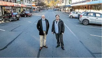  ?? BRADEN FASTIER/ STUFF ?? Nelson City Council central city working group chairman Pete Rainey, left, and city centre developmen­t programme lead Alan Gray received more than 600 submission­s from the public on options for changes to some inner city streets.