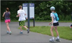  ?? IMAGE FROM SCREENSHOT — MONTGOMERY COUNTY PLANNING COMMISSION ?? Young people on the Schuylkill River Trail in Norristown at the Port Providence Trailhead.