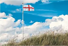  ?? ?? Flying the flag: England is the largest country in Europe not to have its own parliament