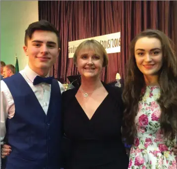  ??  ?? Toby Barry, teacher Teresa Glynn and Eimear Harpur