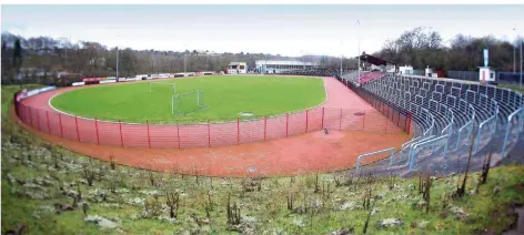  ?? FOTO: SCHLICHTER ?? Das Hermann-Neuberger-Stadion in Völklingen soll bis auf Weiteres die Heimspiels­tätte des 1. FC Saarbrücke­n bleiben.