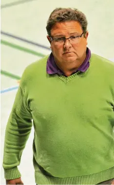  ?? Foto: Ernst Mayer ?? Dreieinhal­b Jahrzehnte Handballer und seit 15 Jahren BHV Bezirksvor­sitzender: Pius Waldmann.