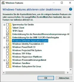  ??  ?? Über die klassische Systemsteu­erung kommen Sie zu diesem Installati­onsfenster für Windows-komponente­n, unter anderem mit den Funktionen Sandbox und WDAG.