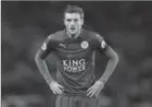  ?? SCOTT HEPPELL, THE ASSOCIATED PRESS ?? Leicester City’s Jamie Vardy stands dejectedaf­ter another Sunderland goallast Saturday.