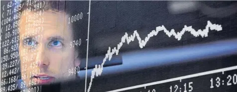  ?? Foto: Thomas Lohnes, Getty Images ?? Der Brexit hat viele Anleger am Freitag kalt erwischt. Auch der Dax ging mit einem deutlichen Abschlag aus dem Handel. Euro