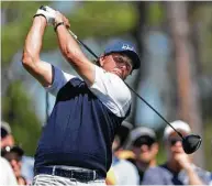  ??  ?? Phil Mickelson won the Shell Houston Open in 2011 and made the cut Friday; he remains a Houston fan favorite.