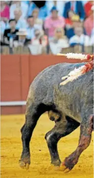  ?? ?? Natural encajado de Manuel Escribano al toro F