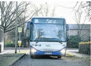  ?? FOTO: MARKUS JOOSTEN ?? Auf der Linie 81 fallen weiterhin Fahrten aus. Das berichtete­n Niag-vertreter im Schulaussc­huss.