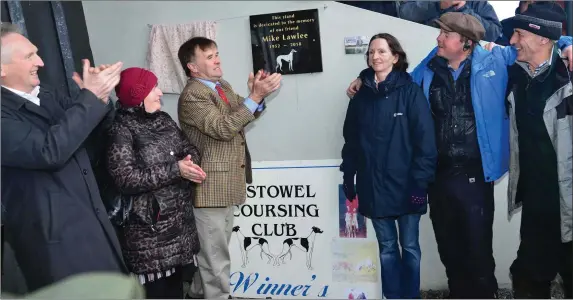  ?? Photo by David O’Sullivan ?? John Fitzmauric­e pictured opening the new Grandstand at Listowel Coursing Club, which is dedicated to the late Mick Lawlee. Also pictured are ICC representa­tive Berkie Browne, Mike Shine, Celia, Annette and Liam Lawlee.