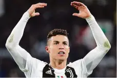  ?? FOTO ČTK/AP ?? Slavící kanonýr Juventusu Cristiano Ronaldo