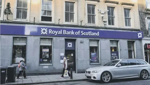  ?? PICTURE: STUART COBLEY ?? 0 62 RBS branches across Scotland including Hawick’s High Street face the threat of closure