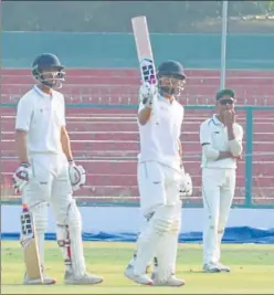  ?? HT ?? ▪ Uttar Pradesh’s Rinku Singh raises his bat after scoring a half-century in Kanpur on Tuesday.