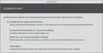  ??  ?? Einfachste­r Fall mit leerer Platte: Zum Einrichten als alleiniges System wählen Sie „Festplatte löschen …“. Der Installer erledigt Partitioni­erung und Auslagerun­g automatisc­h.