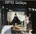  ??  ?? Proustien. Le café Cattleya, à Kyoto, au Japon.