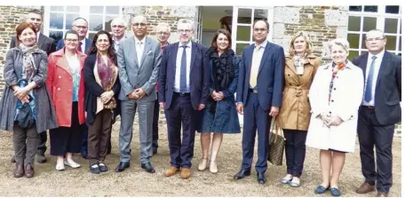  ??  ?? L’ambassadeu­r du Pakistan était en visite, vendredi 19 mai dans le pays de Condé.