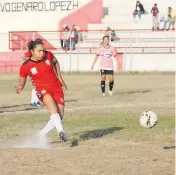  ?? JAFET TERRAZAS ?? La futbolista está motivada