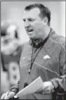  ?? Arkansas Democrat-gazette/
MICHAEL WOODS ?? Arkansas football Coach Brett Bielema fired up some Hogs supporters and riled up some Alabama fans with recent comments.